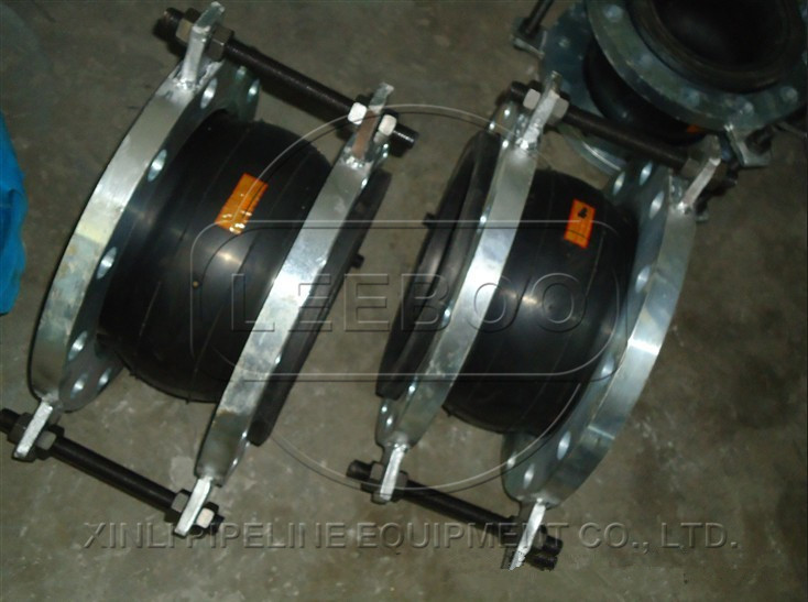 不銹鋼耐油液壓<a href=http://www.xinligd.com target=_blank class=infotextkey>橡膠接頭</a>發(fā)貨現場(chǎng)